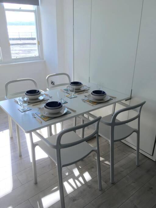 The Bolthole Apartment Limekilns Bagian luar foto